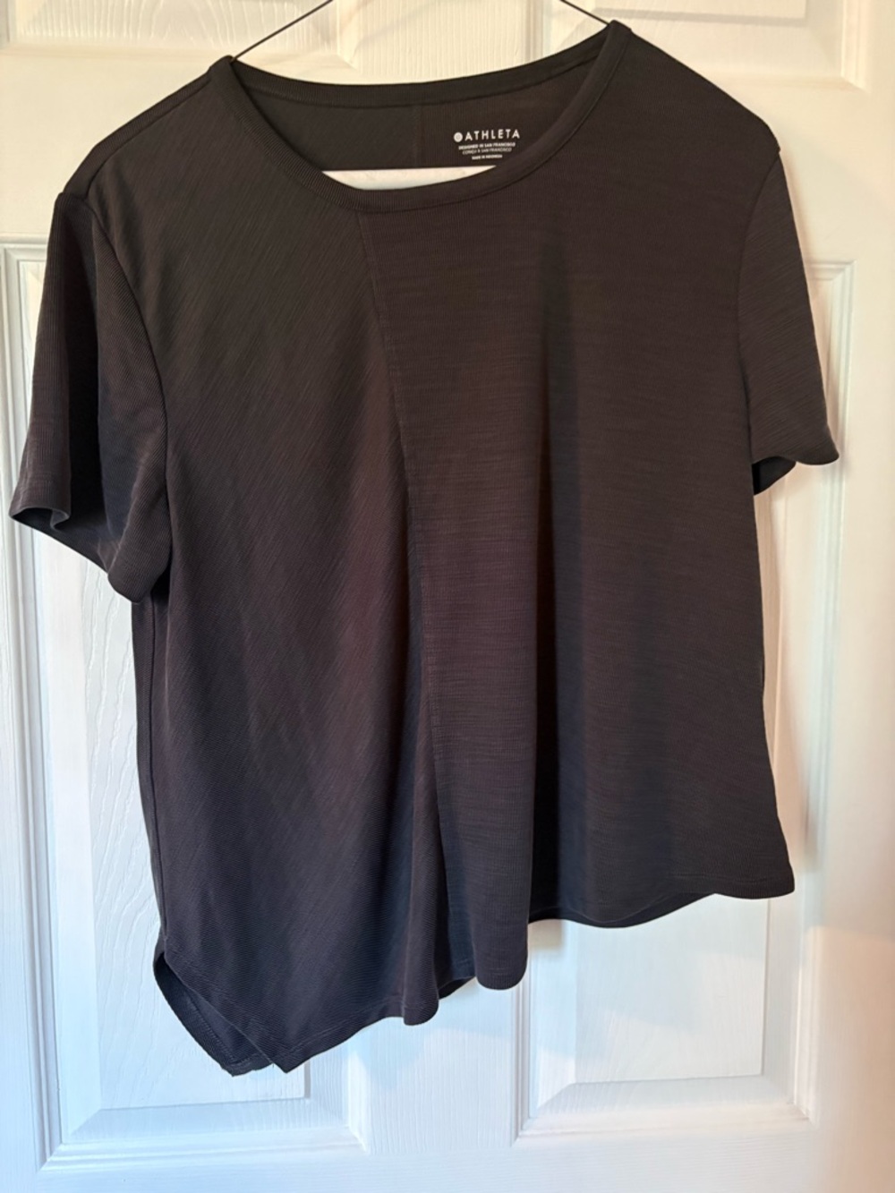 Athleta asymmetrical hem Short Sleeve Relaxed Crew Top - Dark Charcoal